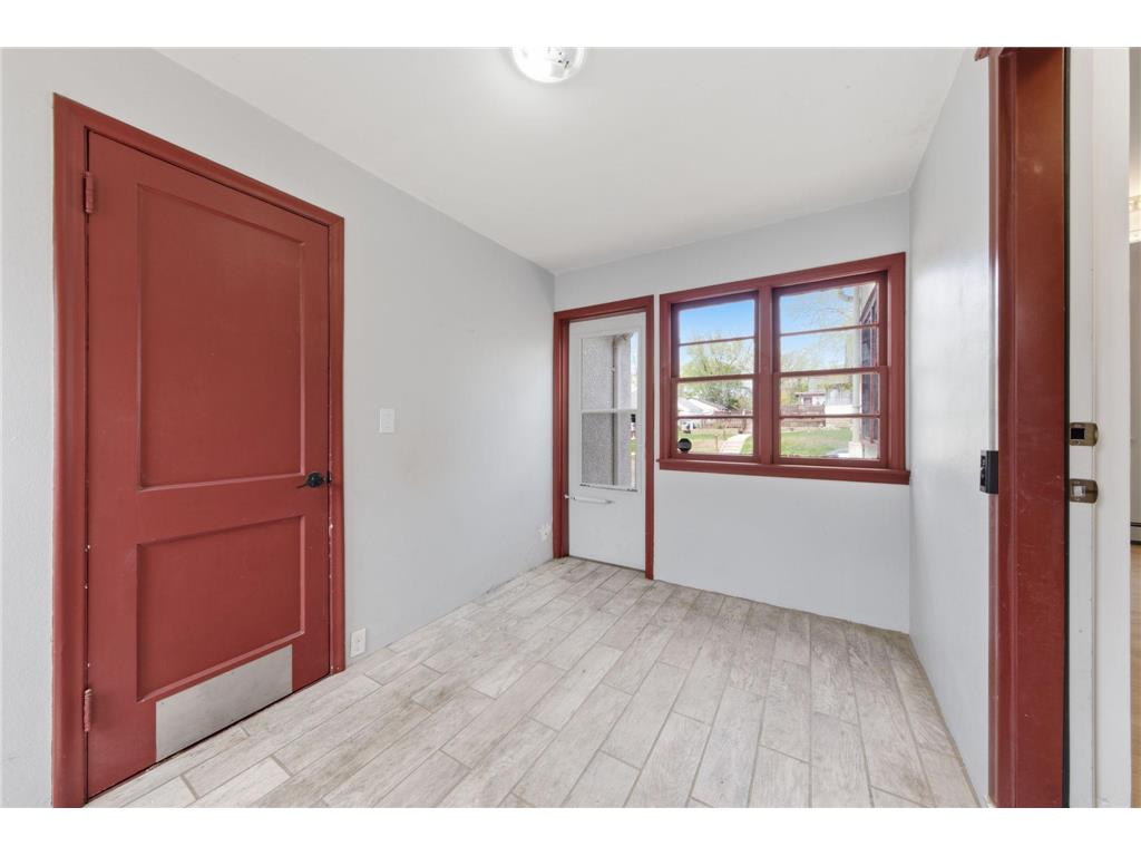 2748 NE Ulysses Street NE Minneapolis MN 55418 7067881 image20