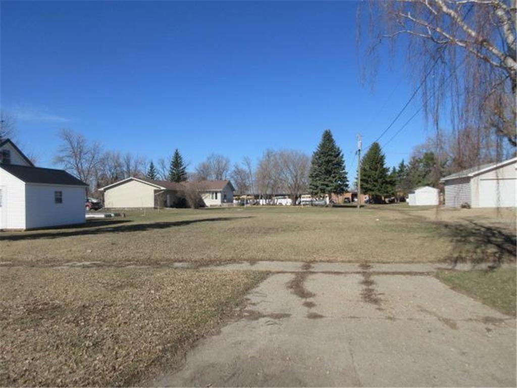 275 3rd Street Minto ND 58261 7066564 image1