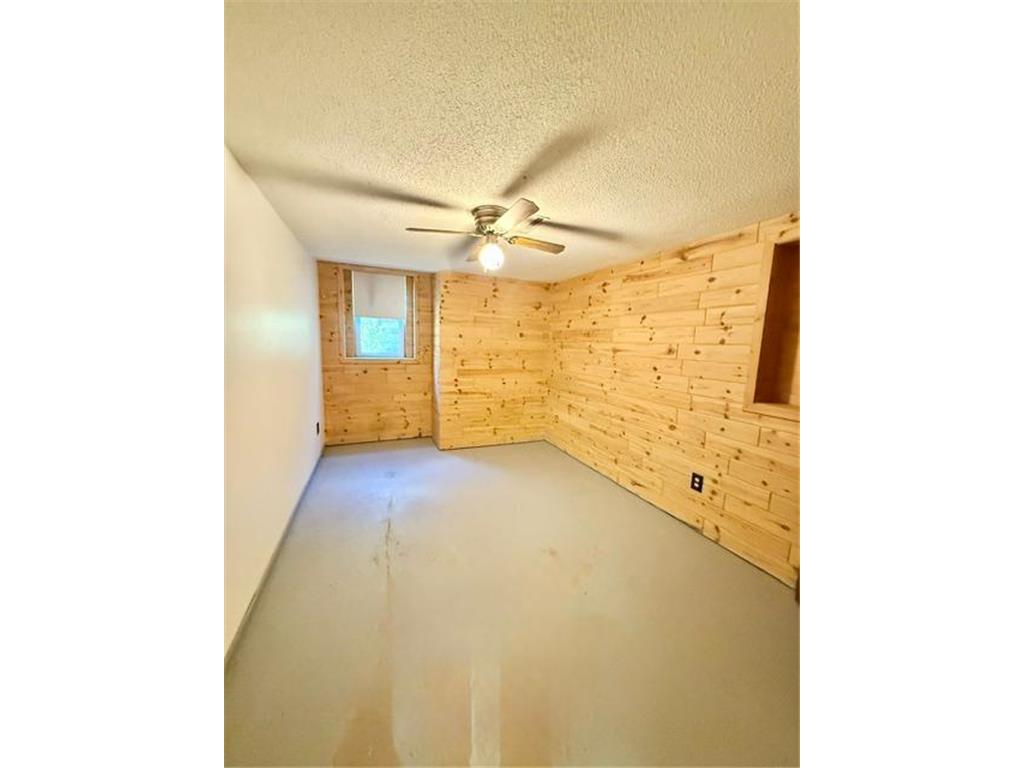 275 E High Street Vesta MN 56292 7095971 image40