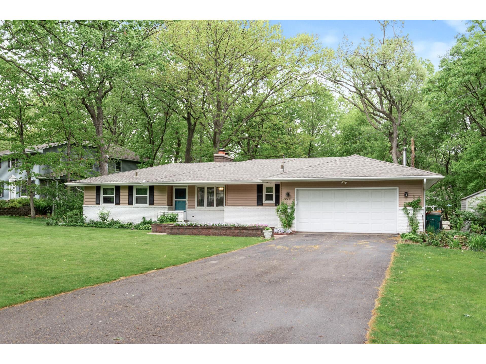 275 Edgecumbe Drive, Mahtomedi, MN 55115 MLS 5761432 Edina Realty