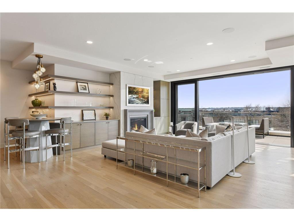 275 Lake Street E #301 Wayzata MN 55391 - Lake Minnetonka 6698773 image1