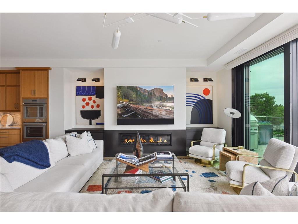 275 Lake Street E #302 Wayzata MN 55391 - Lake Minnetonka 6572313 image1