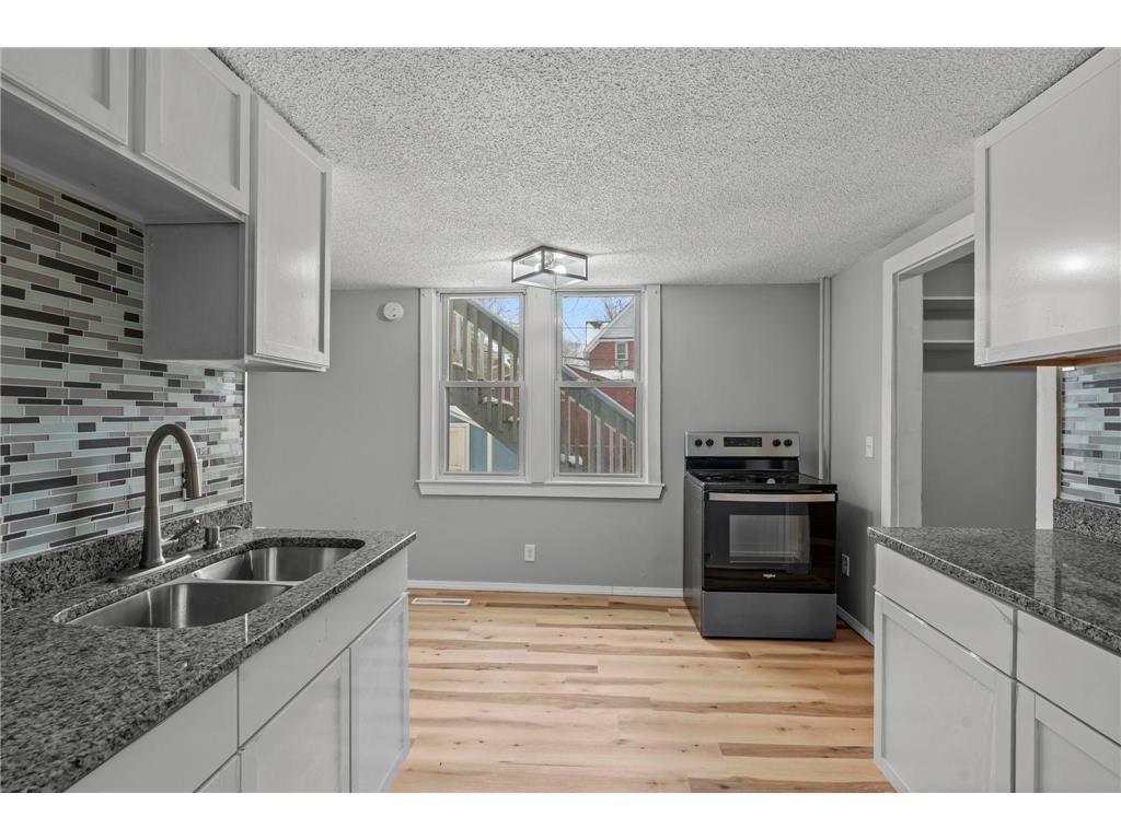 275 Western Avenue S Saint Paul MN 55102 7024621 image12