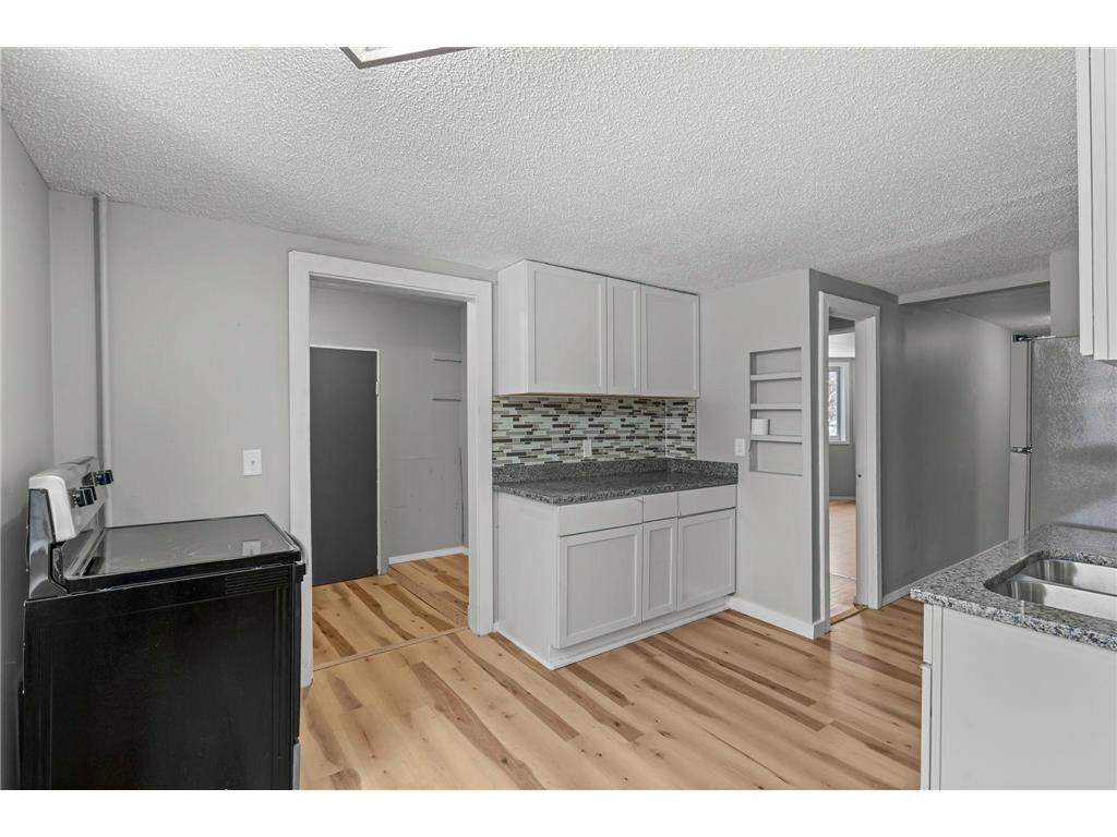 275 Western Avenue S Saint Paul MN 55102 7024621 image13
