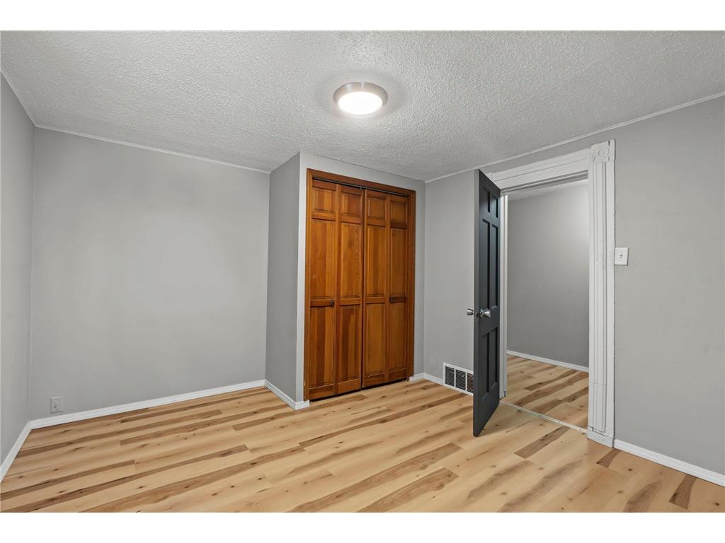 275 Western Avenue S Saint Paul MN 55102 7024621 image18