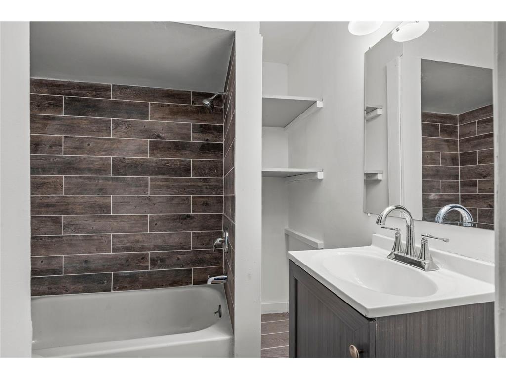 275 Western Avenue S Saint Paul MN 55102 7024621 image21