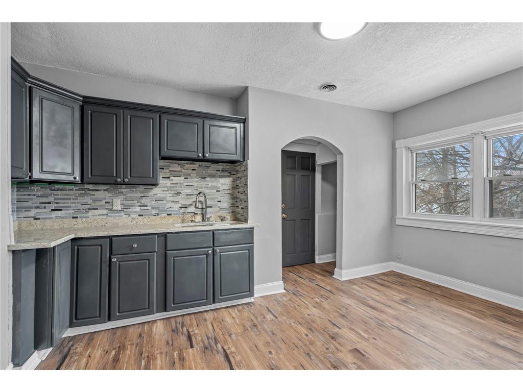 275 Western Avenue S Saint Paul MN 55102 7024621 image27