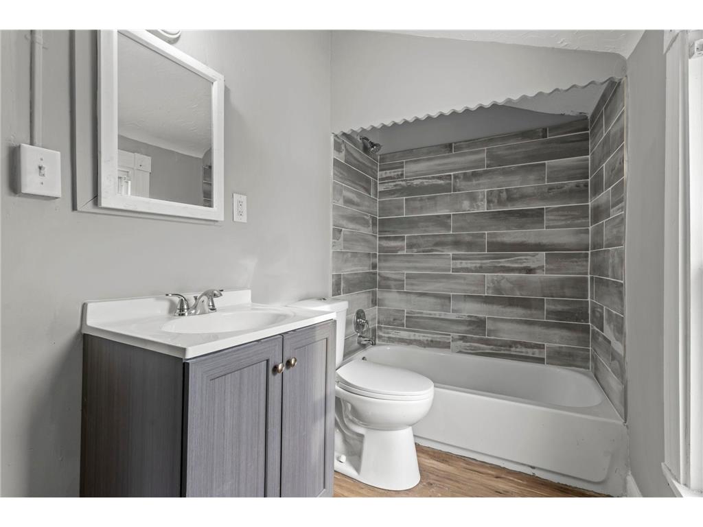 275 Western Avenue S Saint Paul MN 55102 7024621 image33
