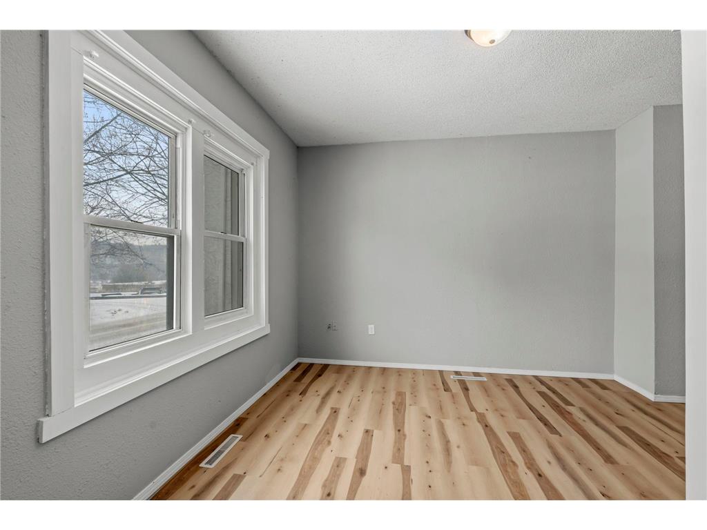 275 Western Avenue S Saint Paul MN 55102 7024621 image9