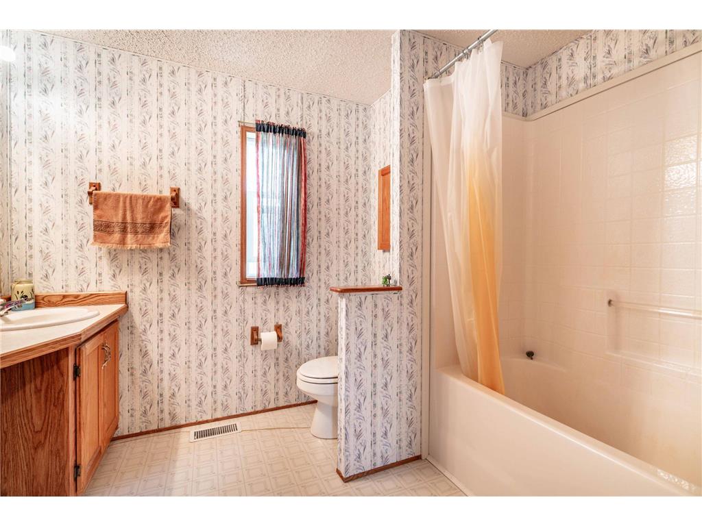27513 340th Avenue Underwood MN 56586 - East Lost Lake 7076729 image37