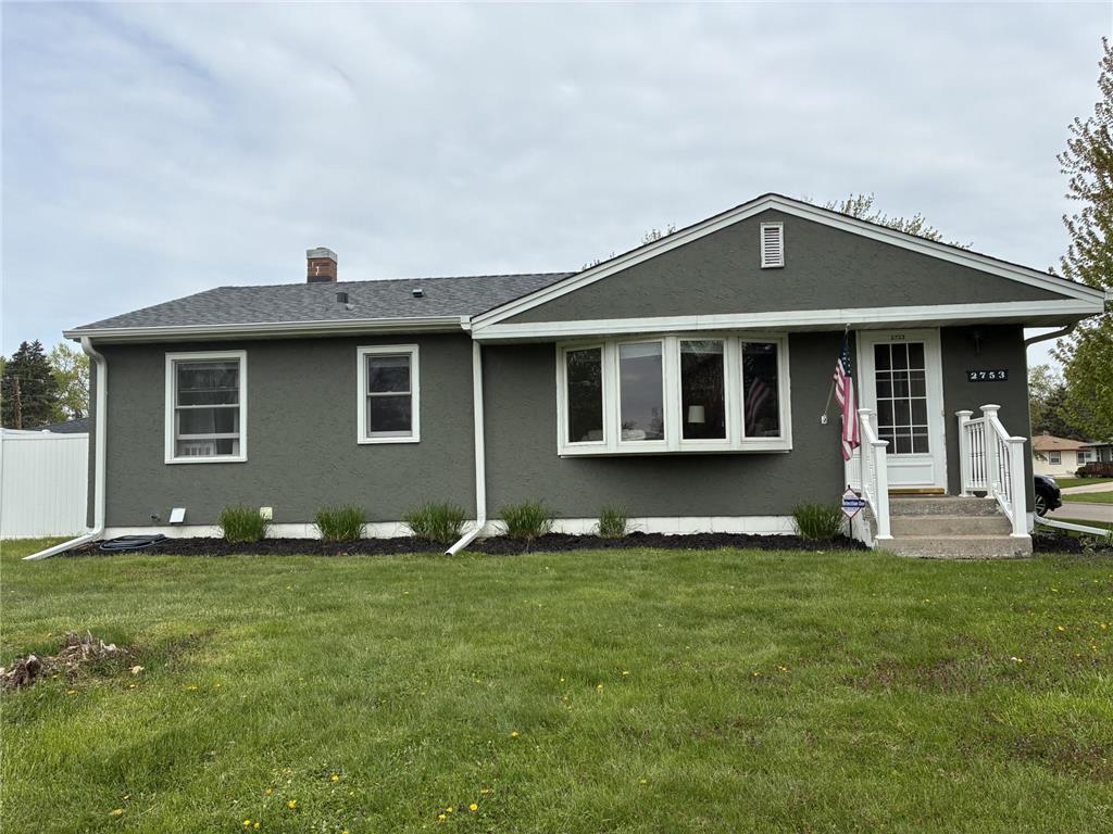 2753 Delaware Avenue North Saint Paul MN 55109 7070700 image1