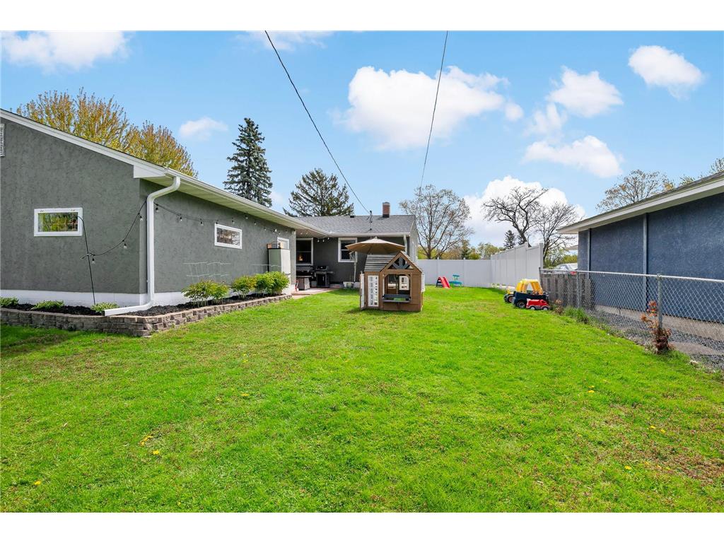 2753 Delaware Avenue North Saint Paul MN 55109 7070700 image11