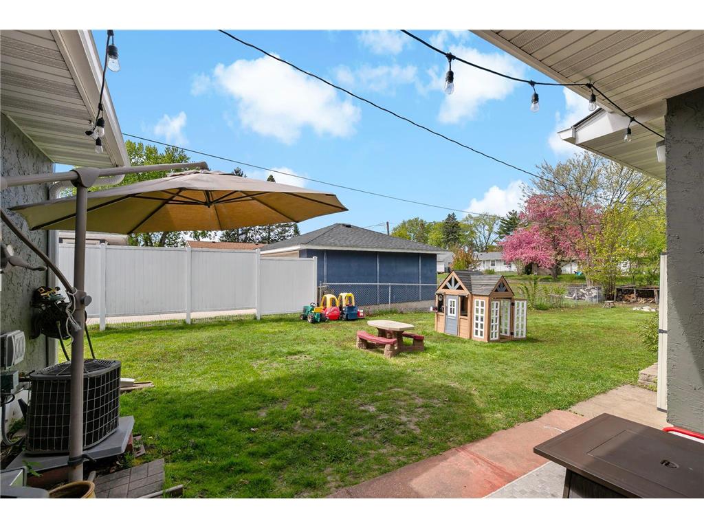 2753 Delaware Avenue North Saint Paul MN 55109 7070700 image14