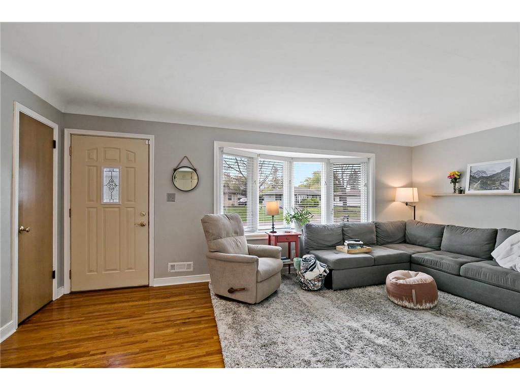 2753 Delaware Avenue North Saint Paul MN 55109 7070700 image18