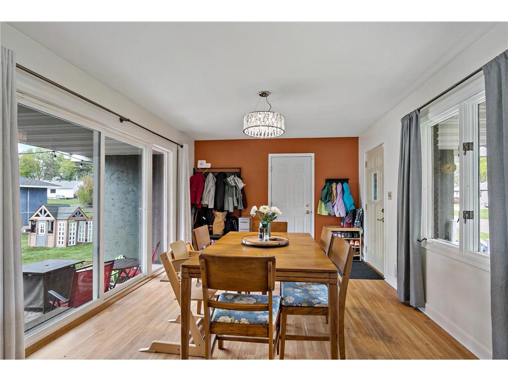 2753 Delaware Avenue North Saint Paul MN 55109 7070700 image24
