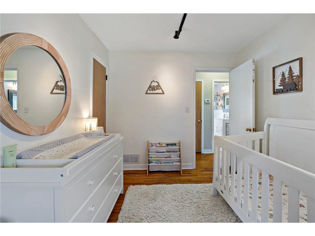 2753 Delaware Avenue North Saint Paul MN 55109 7070700 image26