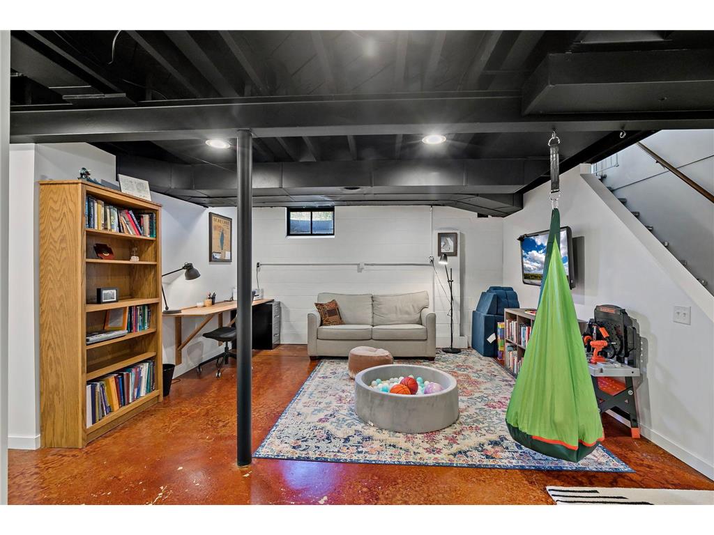 2753 Delaware Avenue North Saint Paul MN 55109 7070700 image41