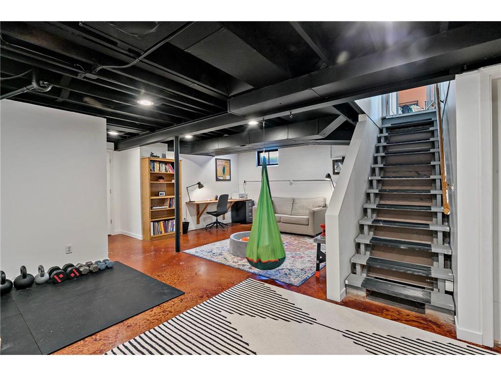 2753 Delaware Avenue North Saint Paul MN 55109 7070700 image49