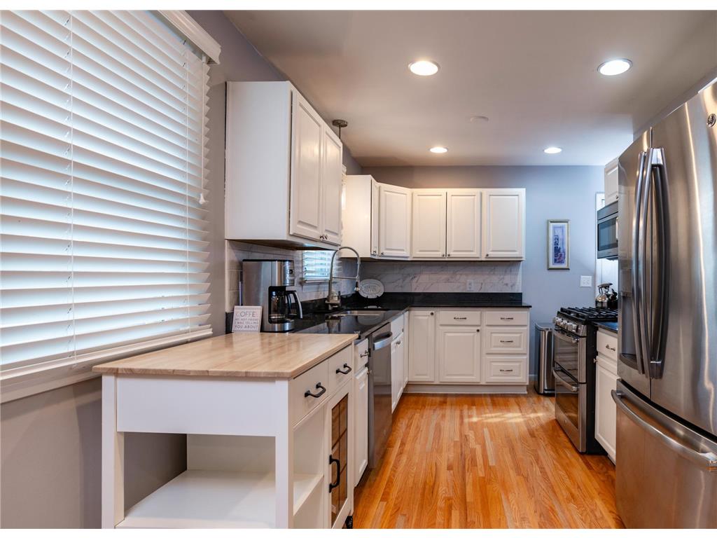 2755 Blackstone Avenue Saint Louis Park MN 55416 7044214 image13