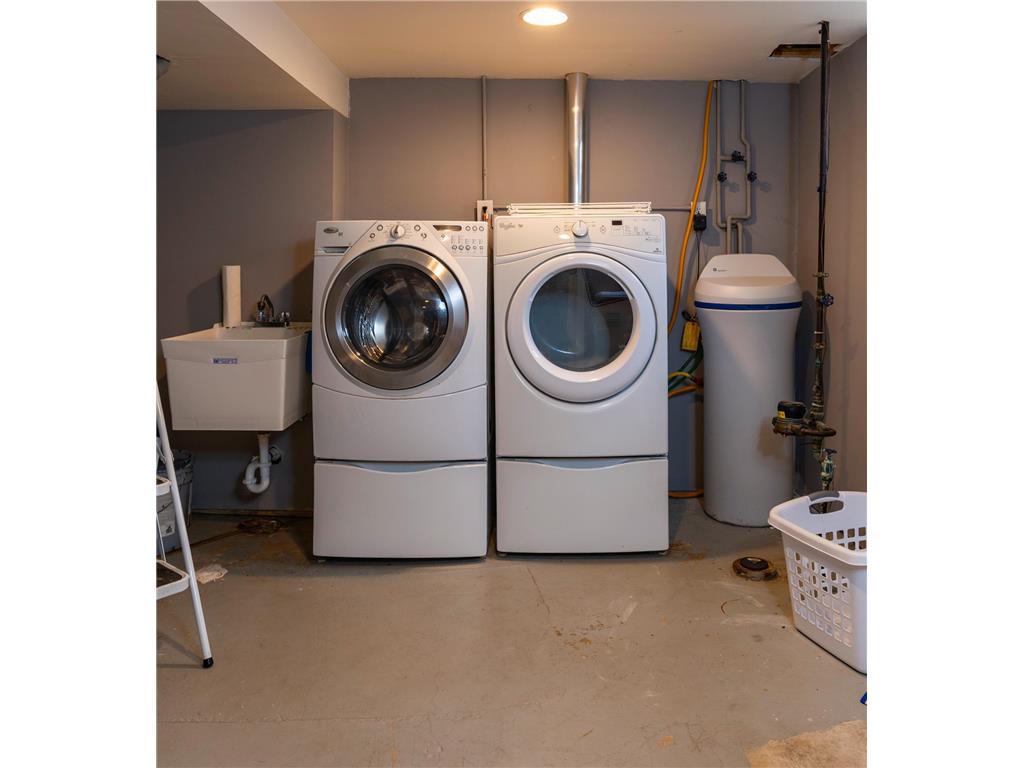 2755 Blackstone Avenue Saint Louis Park MN 55416 7044214 image34