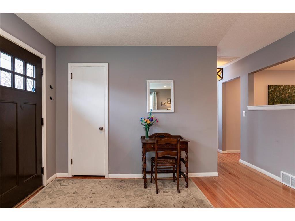 2755 Blackstone Avenue Saint Louis Park MN 55416 7044214 image8