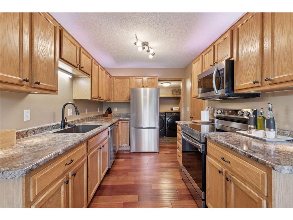 2755 Meadow Brook Drive #F Woodbury MN 55125 6757641 image11