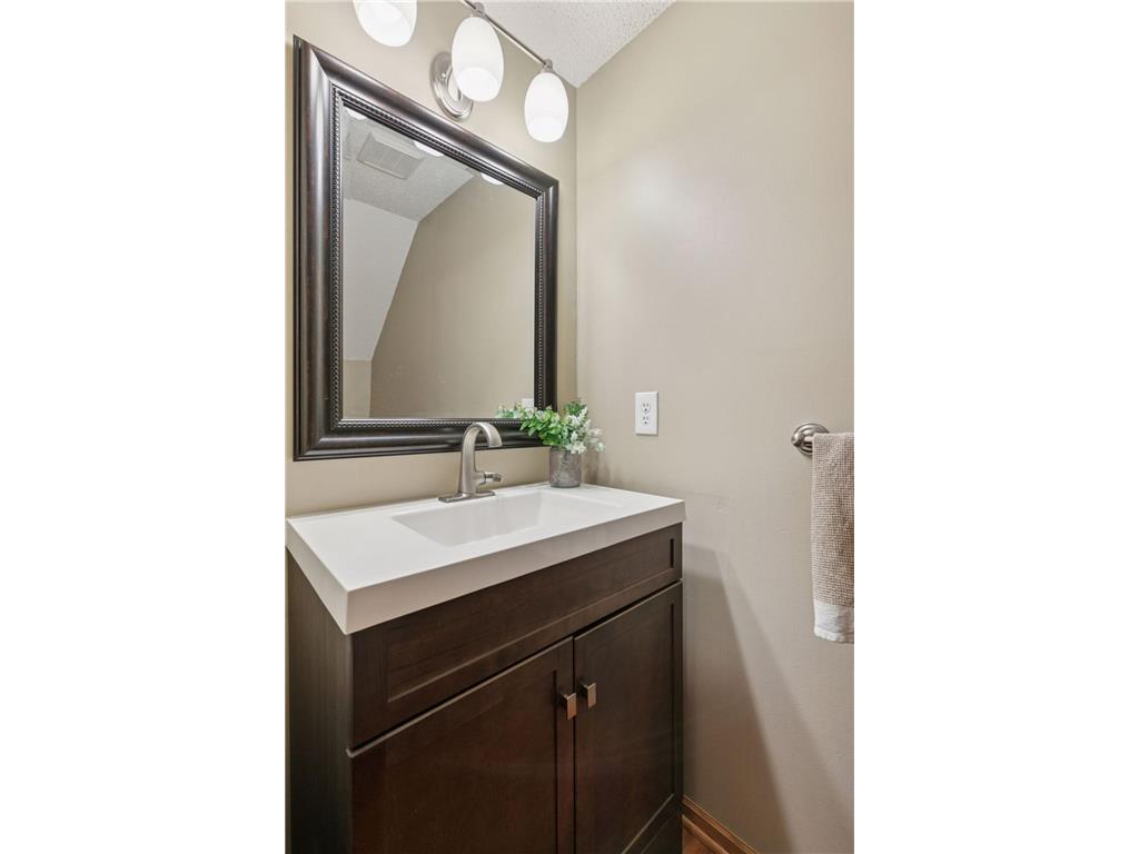 2755 Meadow Brook Drive #F Woodbury MN 55125 6757641 image17