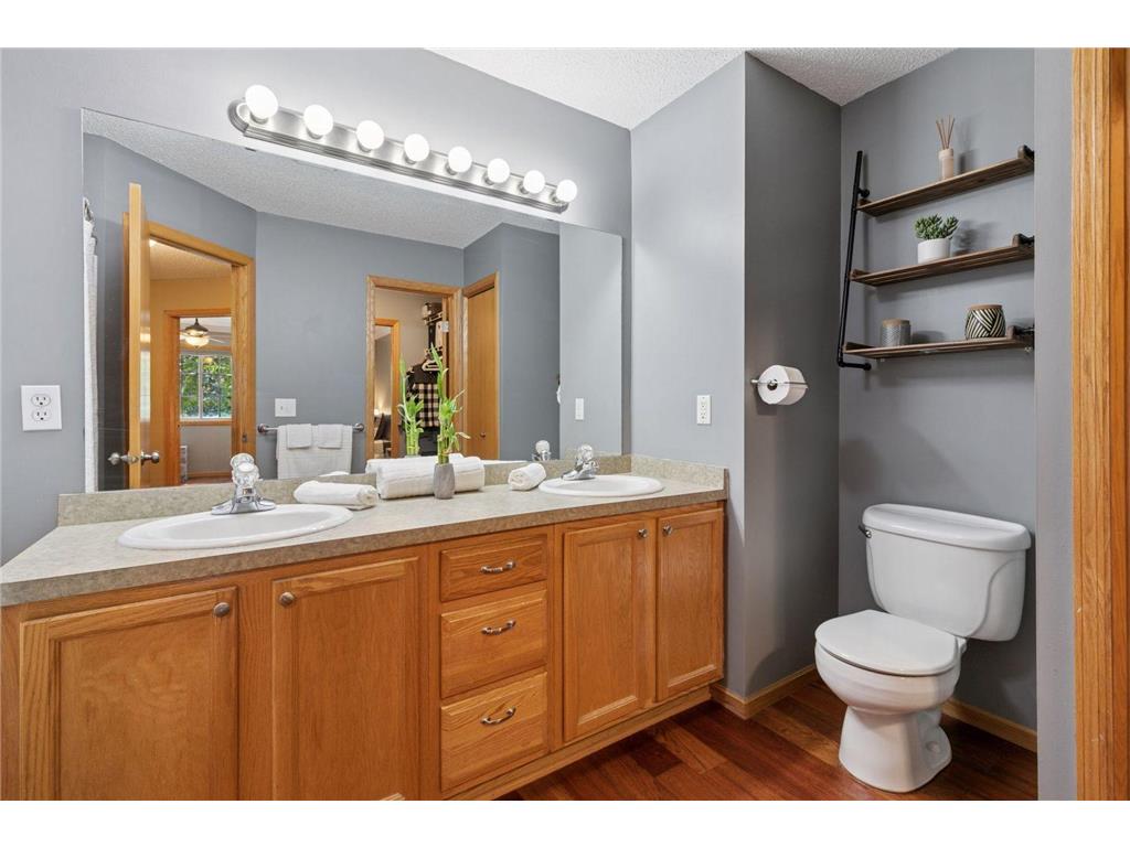 2755 Meadow Brook Drive #F Woodbury MN 55125 6757641 image27