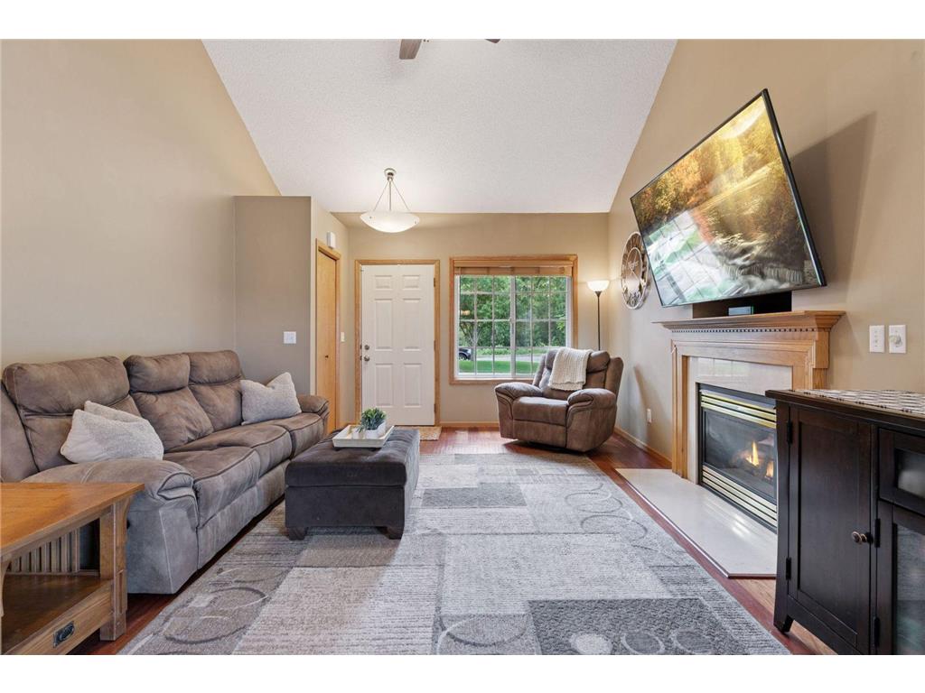 2755 Meadow Brook Drive #F Woodbury MN 55125 6757641 image5