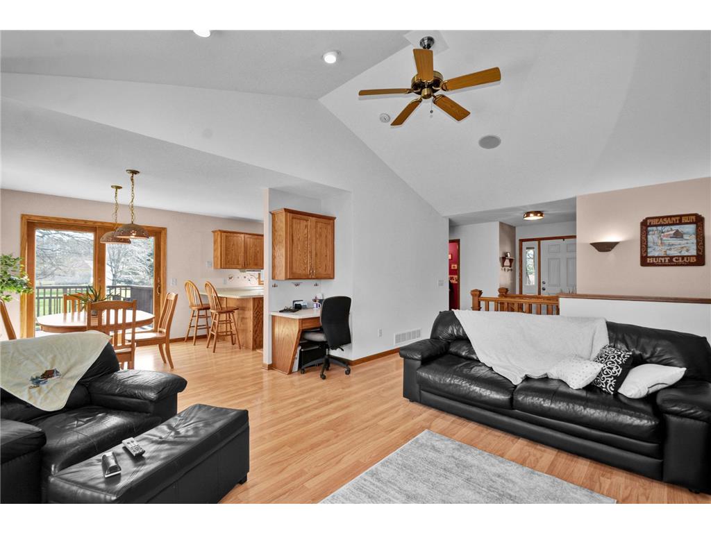 27563 133rd Street NW Zimmerman MN 55398 7060080 image18