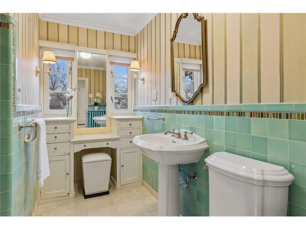 2757 Dean Parkway Minneapolis MN 55416 7023111 image31