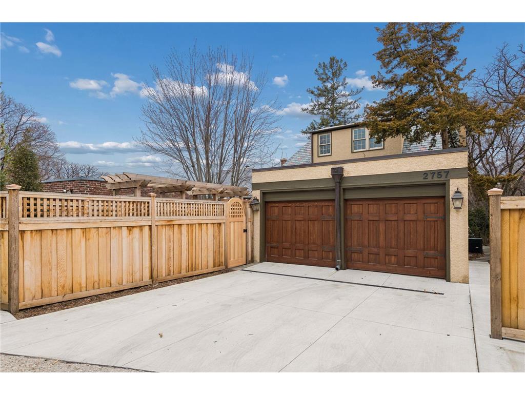 2757 Dean Parkway Minneapolis MN 55416 7023111 image50