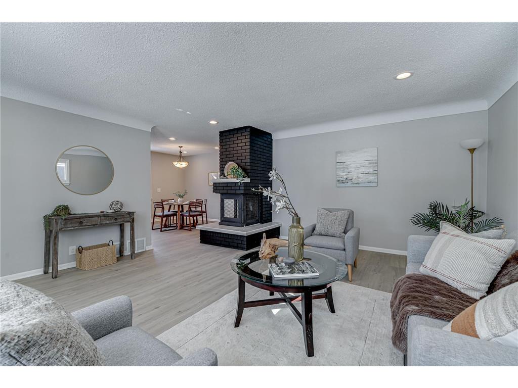 2758 Vincent Avenue N Minneapolis MN 55411 7026885 image1