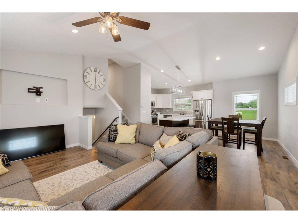 2762 Clover Ridge Drive Chaska MN 55318 6414232 image1