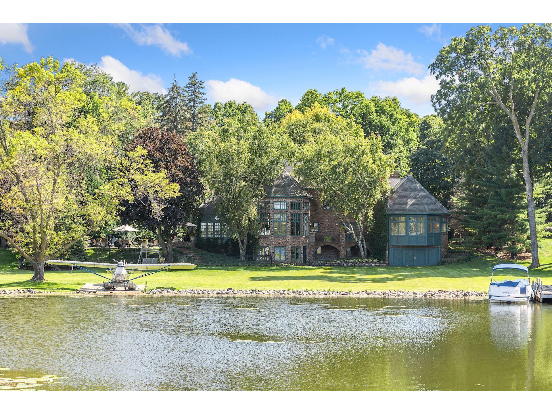 27640 Island View Road, Shorewood, MN, 55331 MLS 5612578 Edina Realty