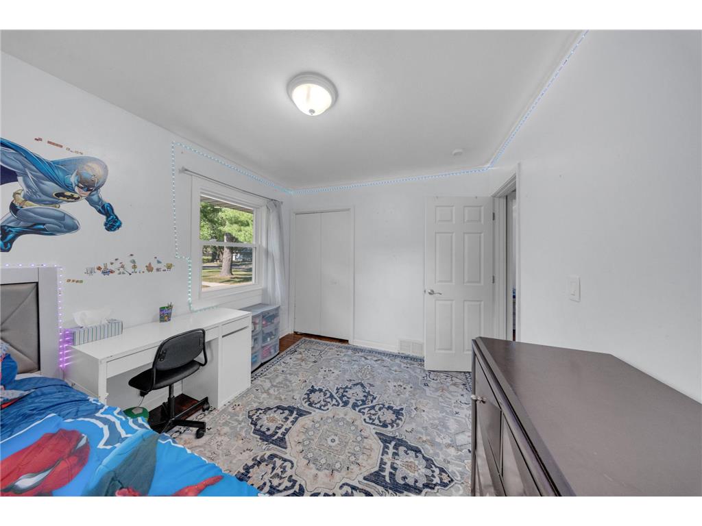 2765 Merrill Street Roseville MN 55113 7115268 image12