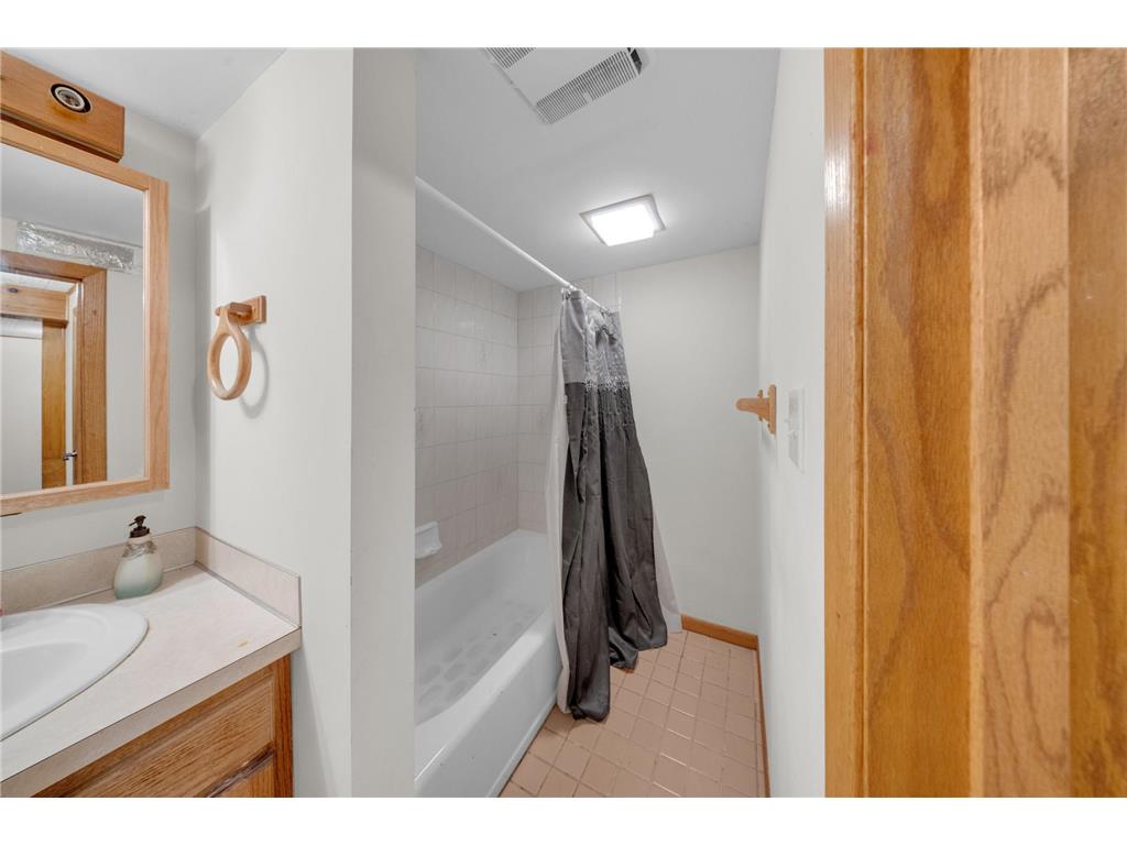 2765 Merrill Street Roseville MN 55113 7115268 image20