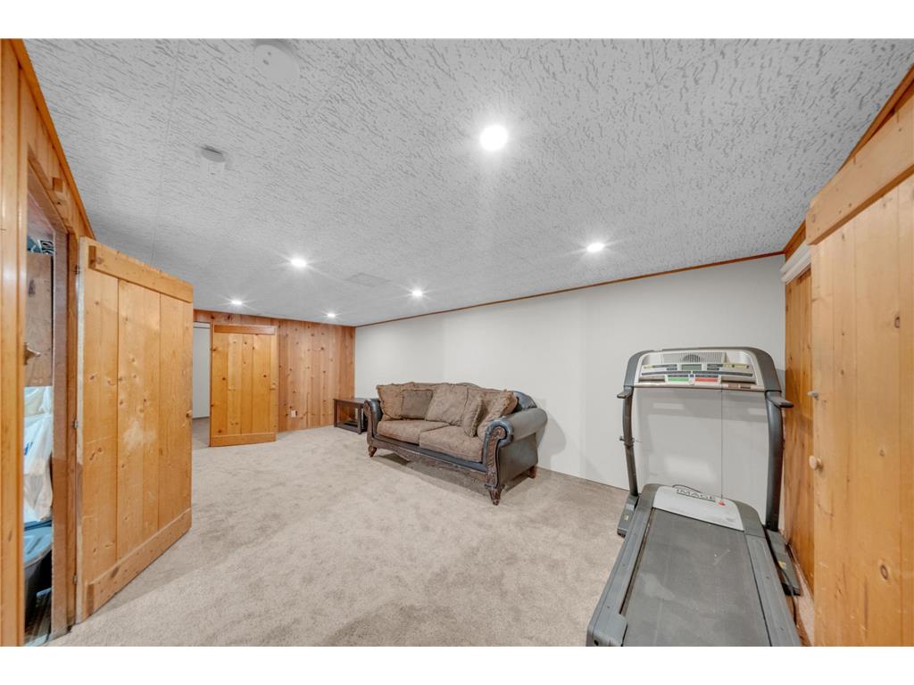 2765 Merrill Street Roseville MN 55113 7115268 image22
