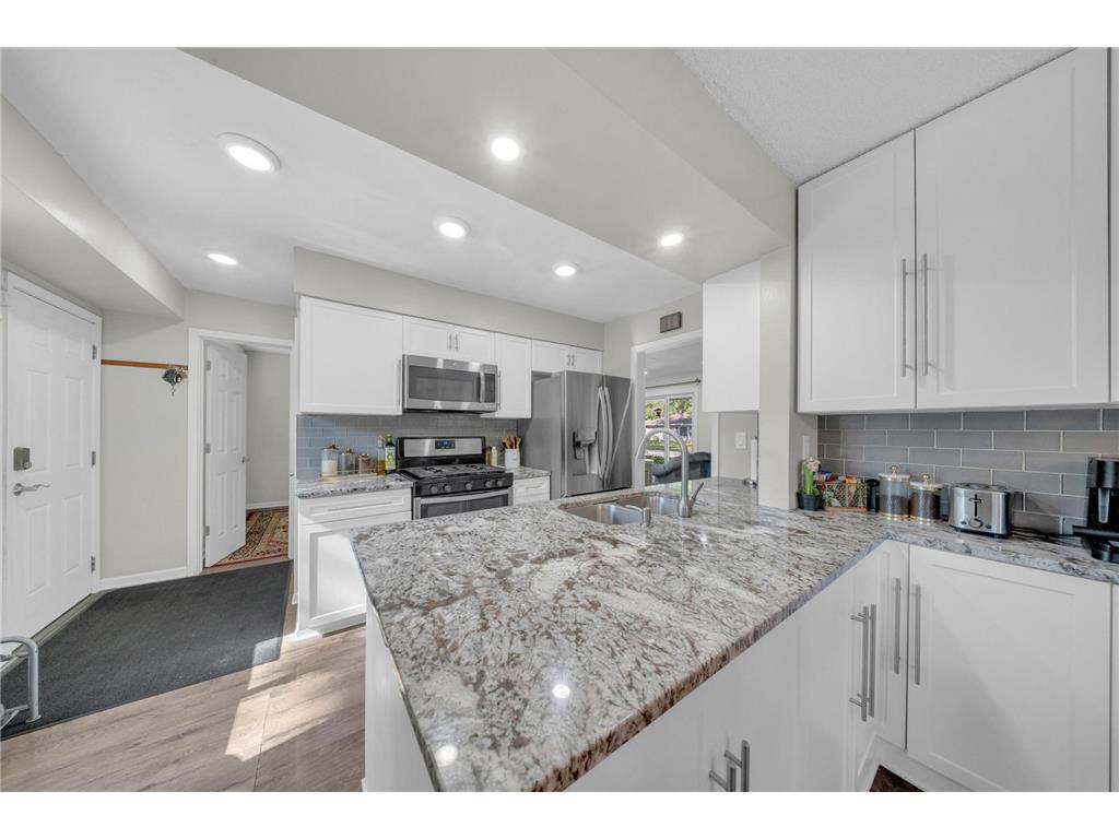 2765 Merrill Street Roseville MN 55113 7115268 image4