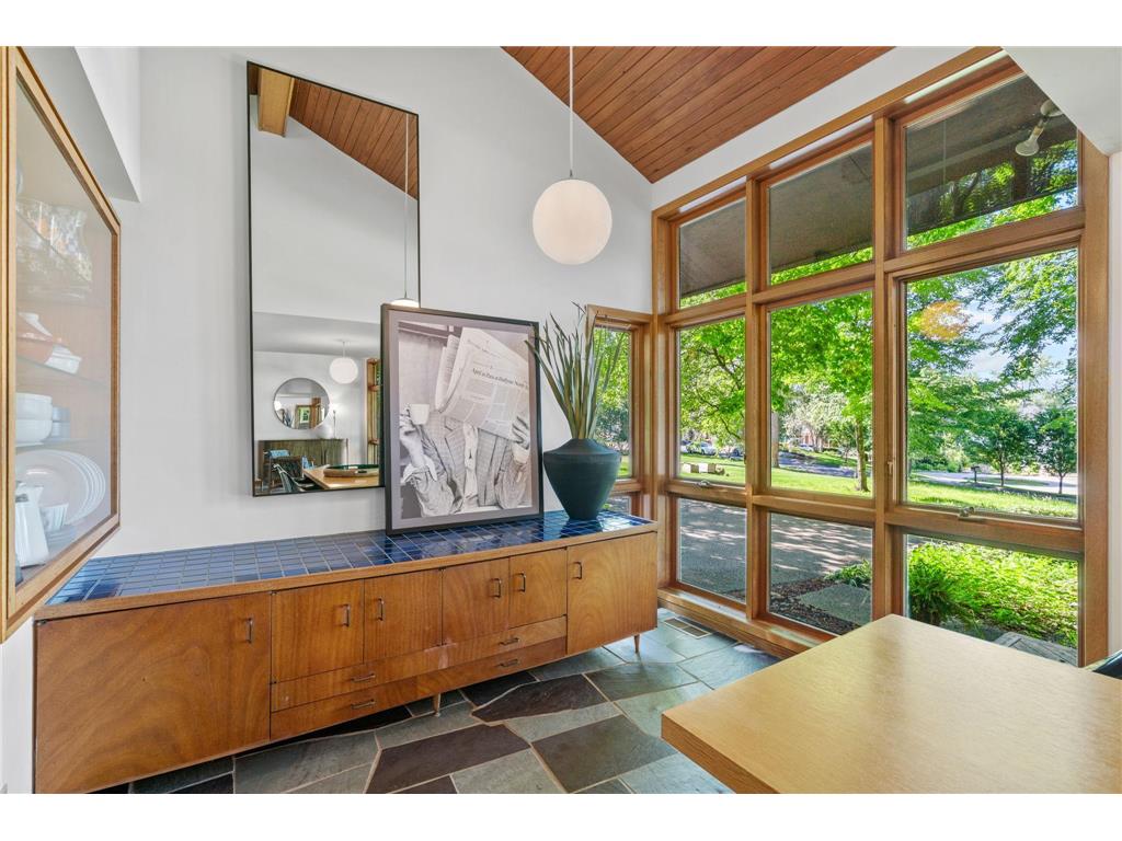 27665 Island View Road Shorewood MN 55331 - Lake Minnetonka 7087450 image25
