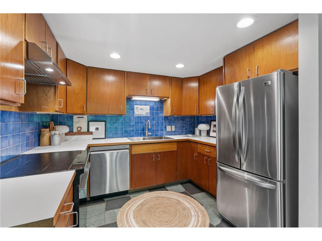 27665 Island View Road Shorewood MN 55331 - Lake Minnetonka 7087450 image34