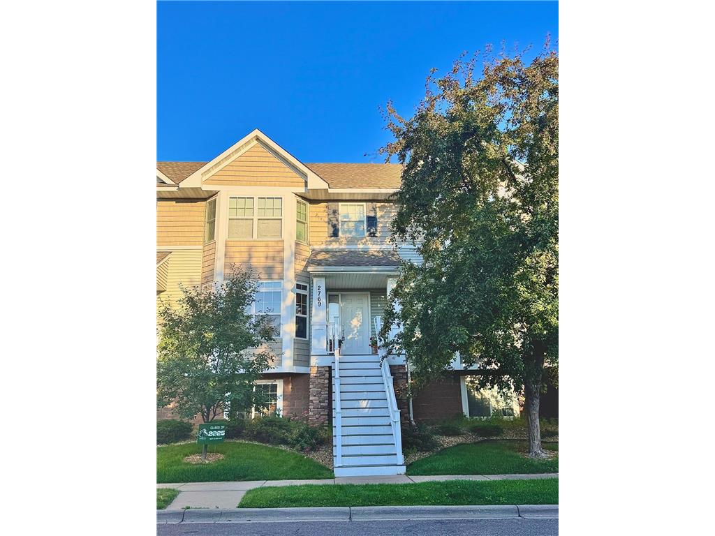 2769 Arona Street Roseville MN 55113 6642309 image1