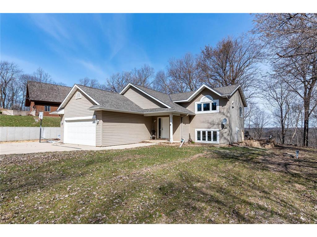 277 Red Ridge Road Good Thunder MN 56037 7052228 image1