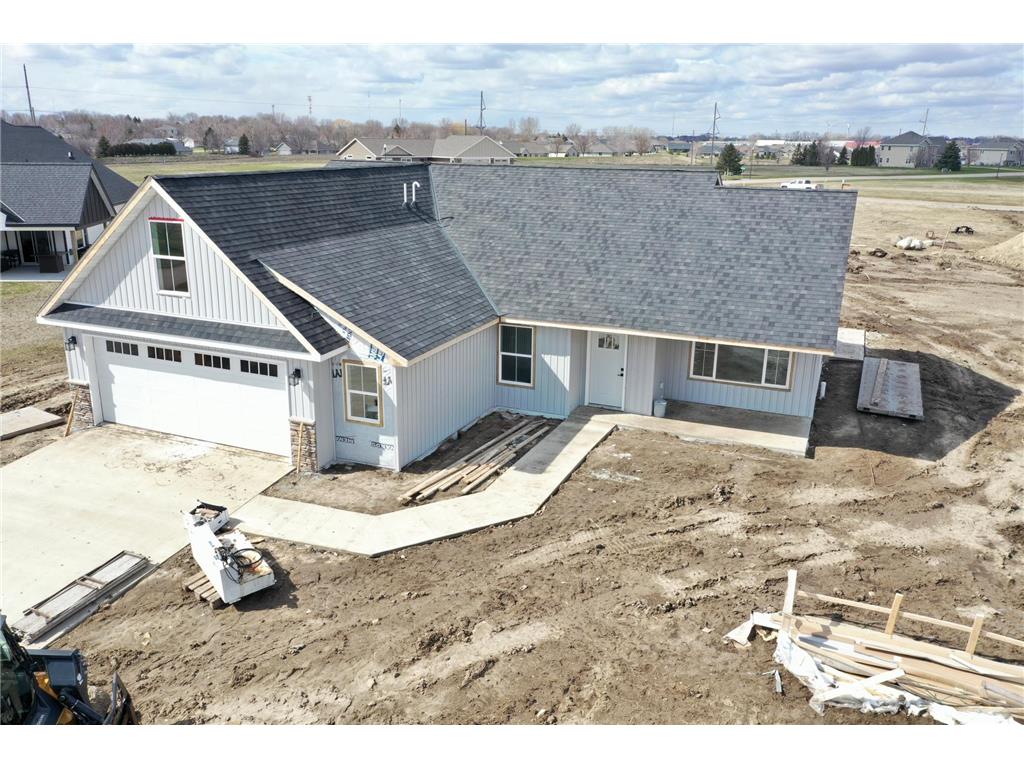 2770 11th Avenue SE Willmar MN 56201 6306654 image1