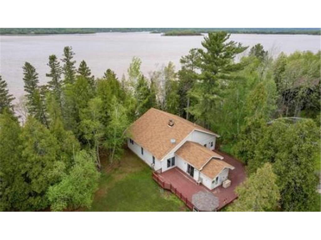 2770 S Riverview Drive Superior WI 54880 - St Louis River 6547171 image1