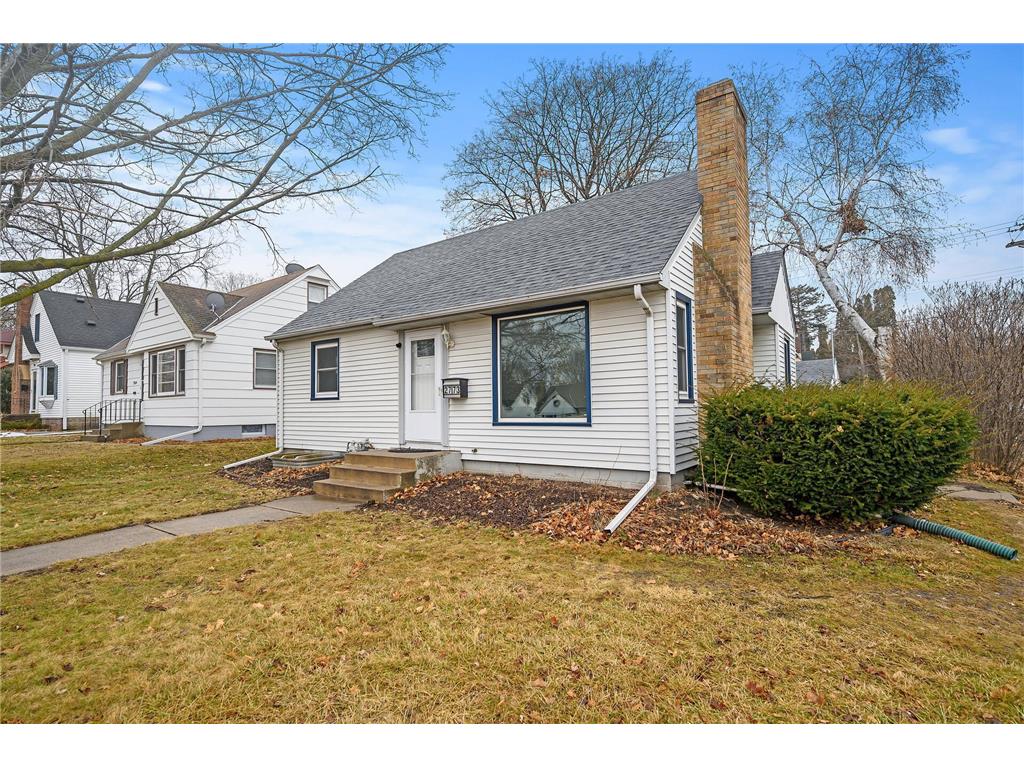 2773 Zenith Avenue N Robbinsdale MN 55422 6481556 image1