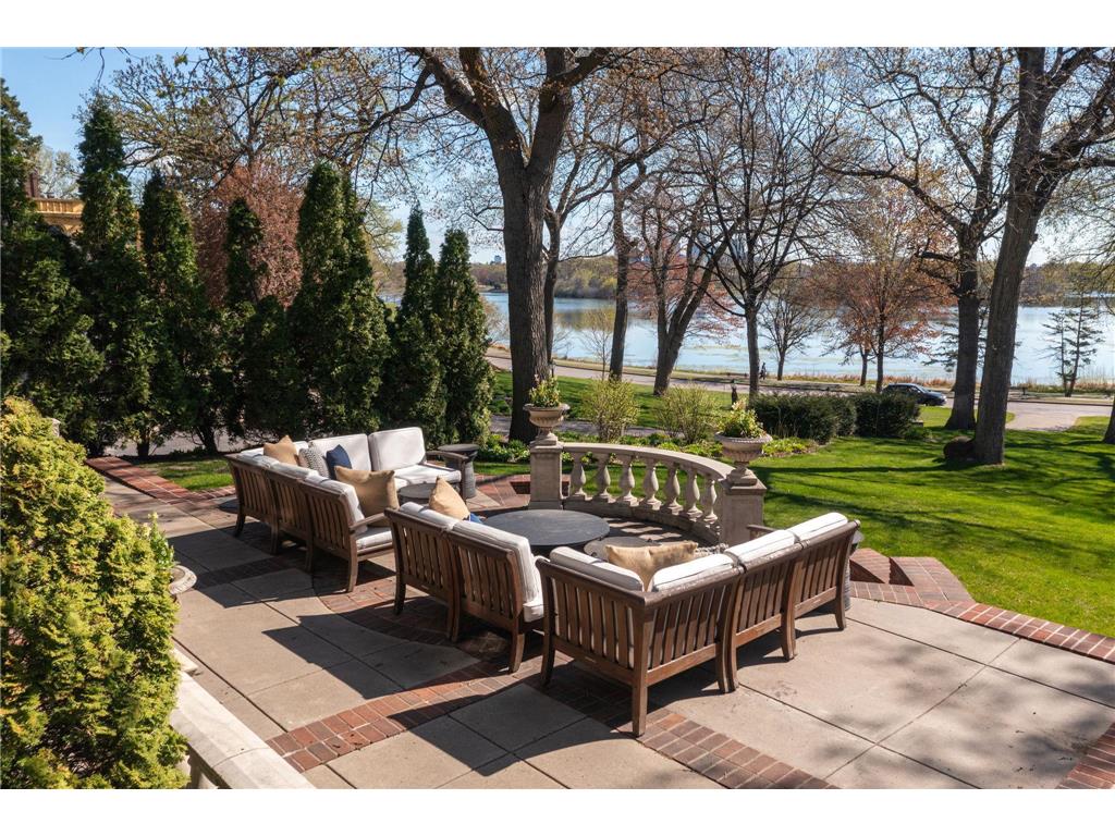 2774 W Lake Of The Isles Parkway Minneapolis MN 55416 - Lake of the Isles 6798267 image2