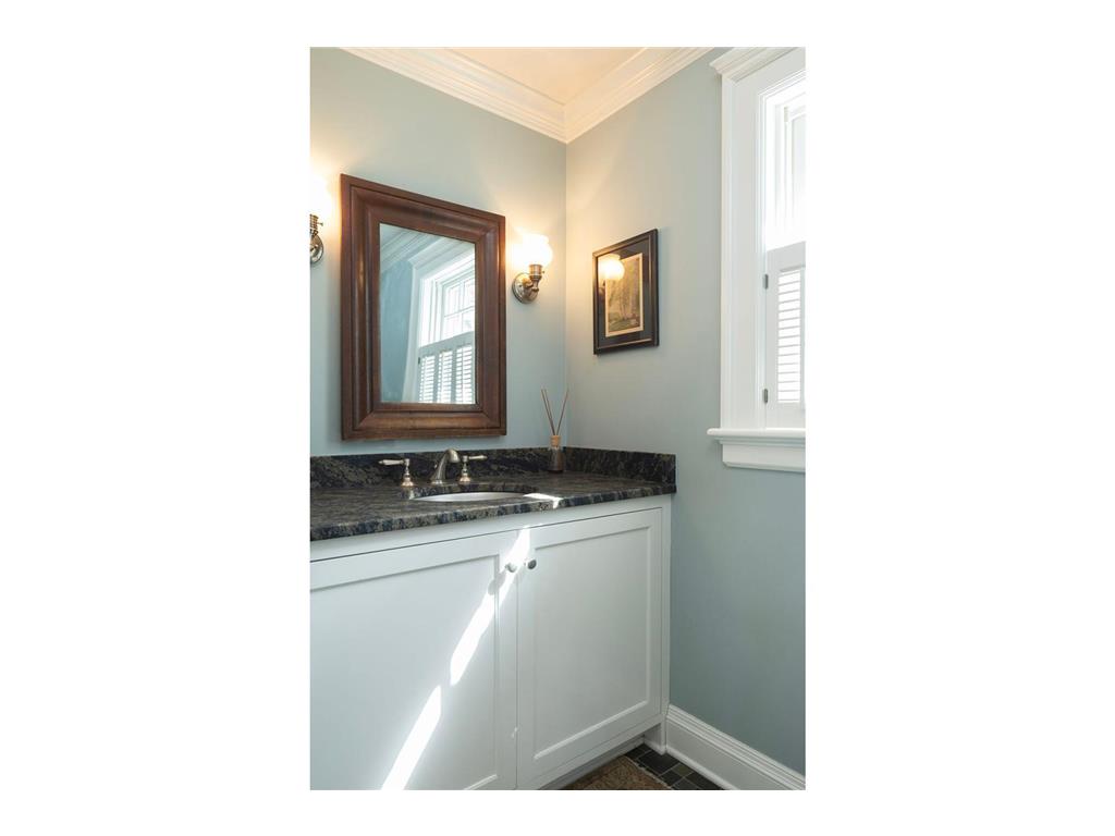 2774 W Lake Of The Isles Parkway Minneapolis MN 55416 - Lake of the Isles 6798267 image23