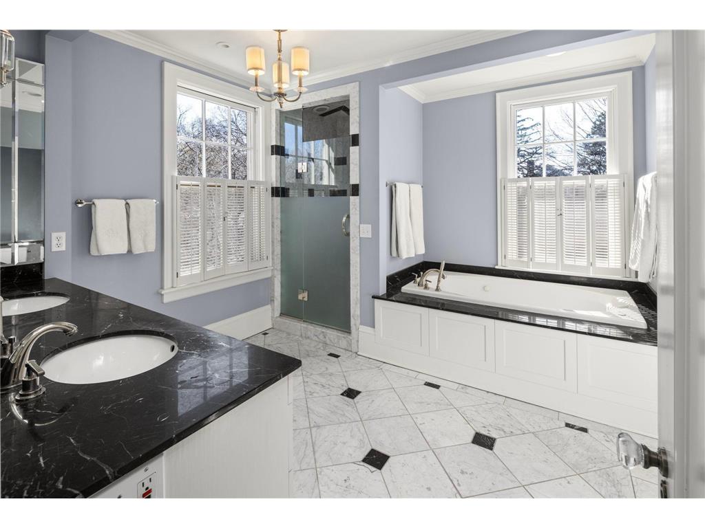 2774 W Lake Of The Isles Parkway Minneapolis MN 55416 - Lake of the Isles 6798267 image30