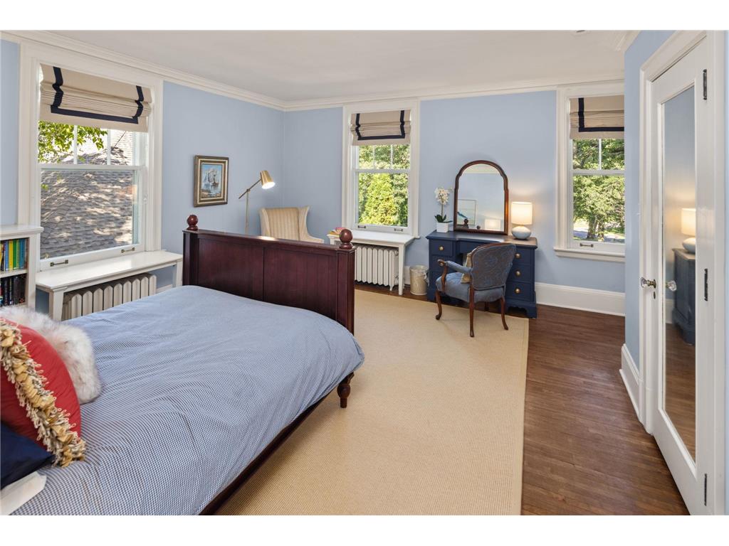 2774 W Lake Of The Isles Parkway Minneapolis MN 55416 - Lake of the Isles 6798267 image33